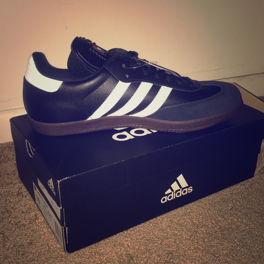 Brand New Adidas Samba Classics